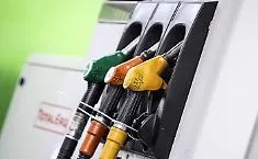 Benzina e gasolio alle stelle: la proposta siciliana per abbassare i costi Il sindaco di Gela lancia il Bonus carburante Sicilia finanziato con le royalties energetiche