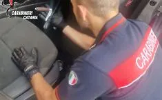 Alba movimentata a Bronte: i carabinieri due ladri trasfertisti. Da Gela fino all'Etna per svaligiare un appartamento