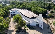 Apre a Gela il museo dei relitti greci: una nave nella nave, il porto ritrovato