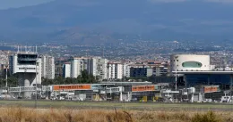 Cenere dell'Etna: l'Ingv abbassa il livello d'allerta per il volo, speranza di riapertura per l'aeroporto di Catania