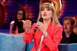 Milly Carlucci riaccende la pista di Ballando con le stelle: tra novit&agrave; in giuria e la nuova casa a Saxa Rubra