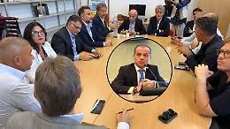 Il centrosinistra abbandona la suggestione De Luca: &laquo;Non si parla con chi ha scelto Meloni&raquo;, ma qualcuno lo rimpiange