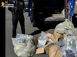 Duro colpo ai narcos etnei: bloccati 2 carichi di droga. Ora si cercano i grossisti