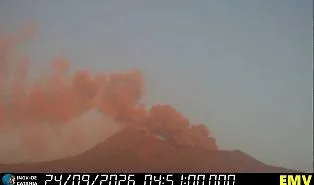 Nuova emissione di cenere dall'Etna, codice rosso del Vona
