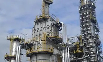 Enilive accelera, sulla filiera dei carburanti sostenibili, Gela al centro della rete