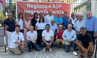 Gela non ci sta pi&ugrave;: ordinanza urgente del sindaco contro il silenzio dell&rsquo;Asp e manifestazione cittadina