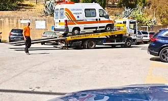 Ambulanza sottoposta a fermo: interni sporchi e non adatti al trasporti di pazienti e danni strutturali