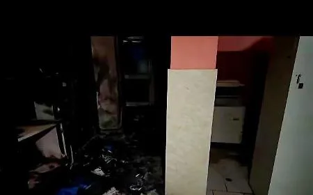 Scuola incendiata a Gela, riflettori su due minori