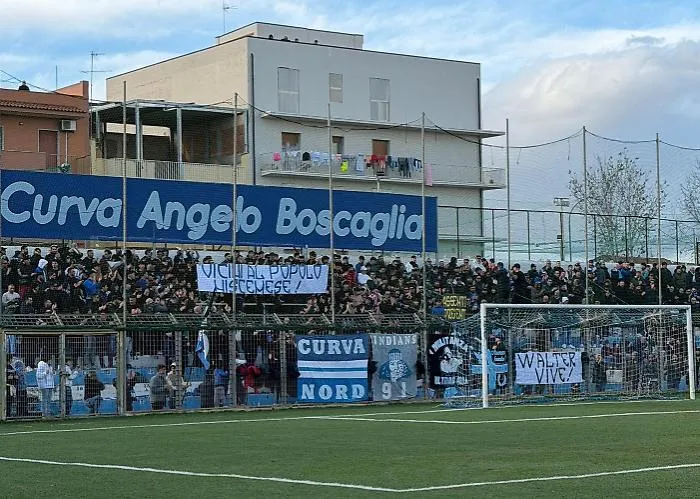Striscione curva del Gela