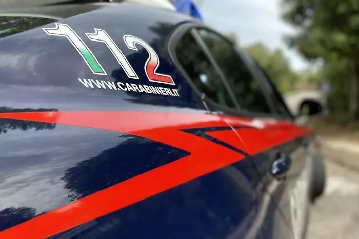Fuga di due tunisini in rimpatrio da Caltanissetta verso Fiumicino: uno bloccato, l'altro riesce a fuggire