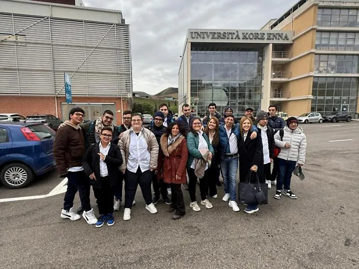 L'Asp di Caltanissetta non ha pubblicato il bando per gli autistici adulti, genitori sul piede di guerra