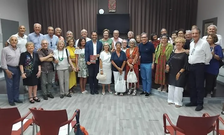 Cinquant&rsquo;anni di ricordi diventano un&rsquo;opera corale: ex studenti del Liceo classico riportano alla luce la Gela degli anni Settanta